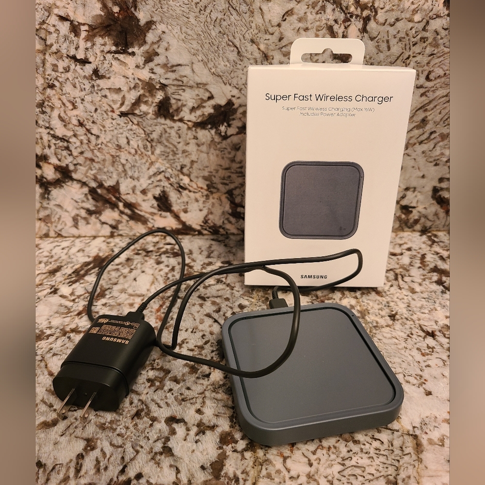 Samsung 15W Wireless Charging Pad for Galaxy Phones and Devices